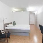 Aparthotel Happy 3*