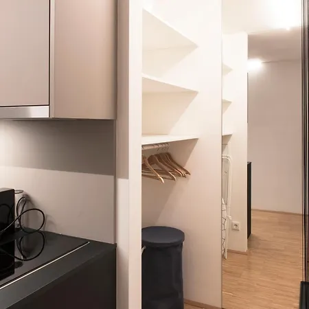 Happy Aparthotel Graz